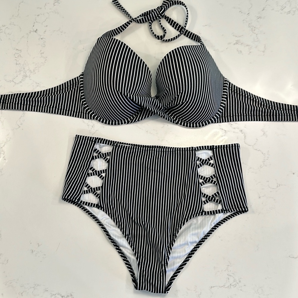 Shade & Shore bikini TOP 36DD